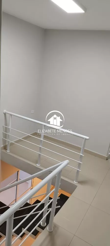 Sobrado à venda com 2 quartos, 220m² - Foto 4