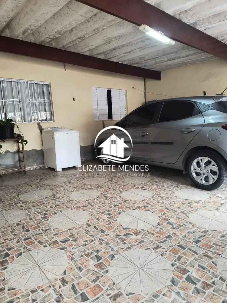 Casa, 3 quartos, 241 m² - Foto 1