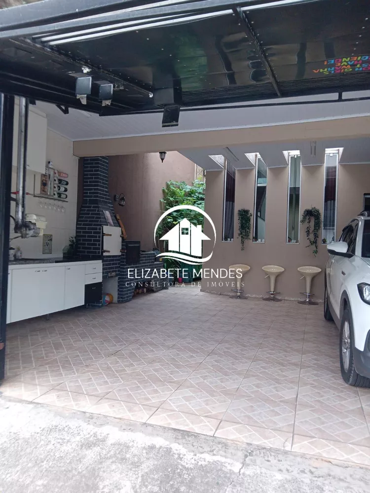 Sobrado à venda com 4 quartos, 184m² - Foto 1