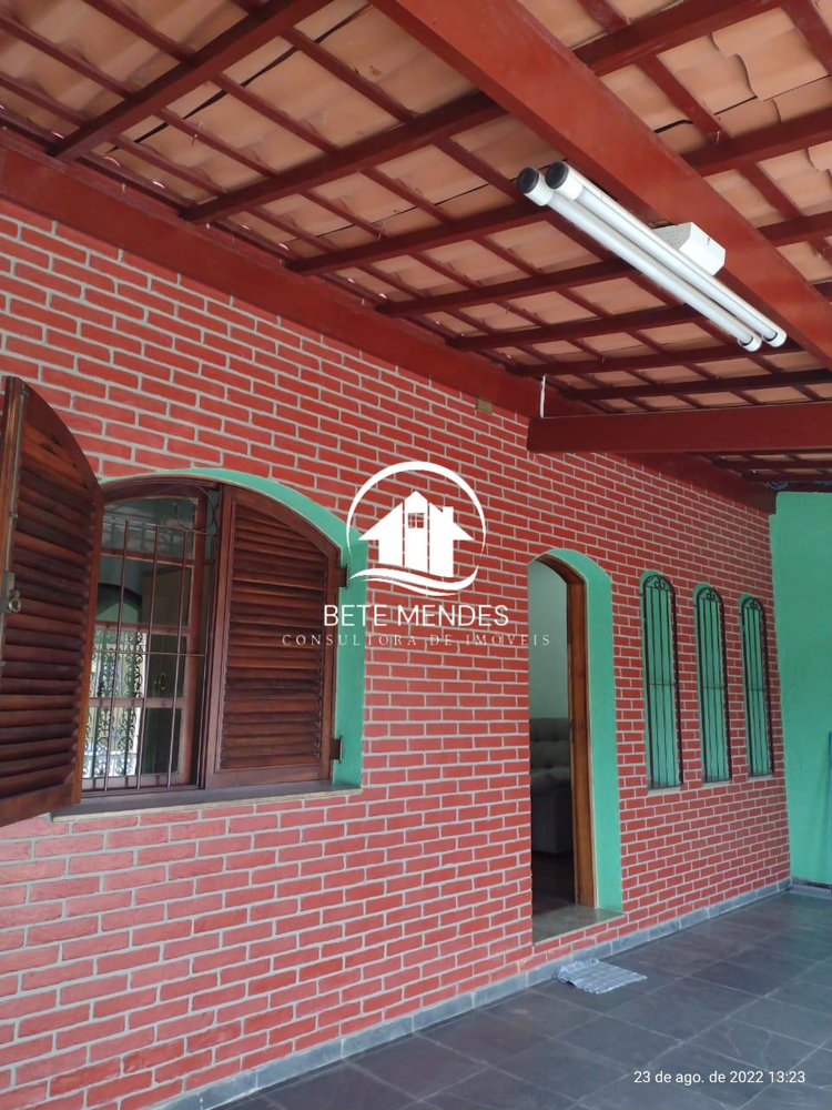 Casa à venda com 2 quartos, 145m² - Foto 1