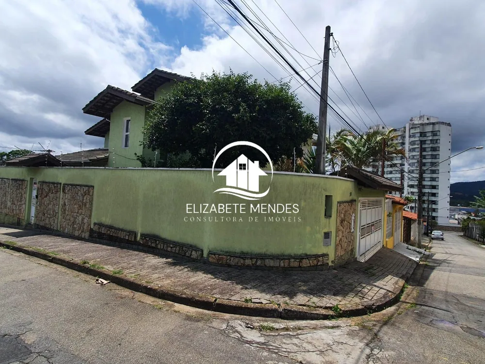Casa, 3 quartos, 246 m² - Foto 3
