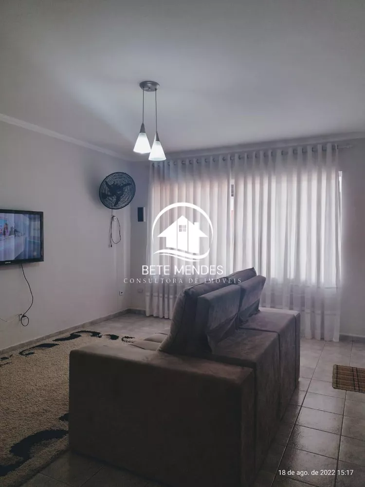 Casa à venda com 3 quartos, 230m² - Foto 3