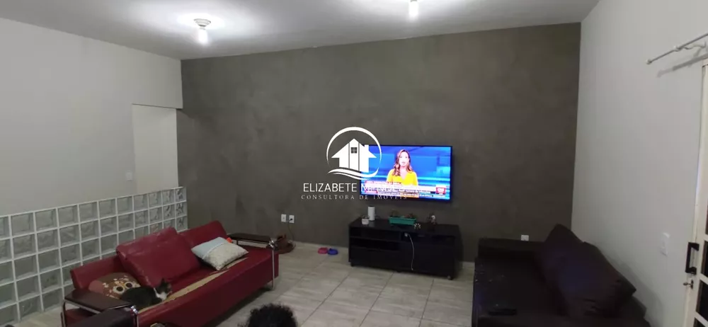 Sobrado à venda com 3 quartos, 360m² - Foto 1