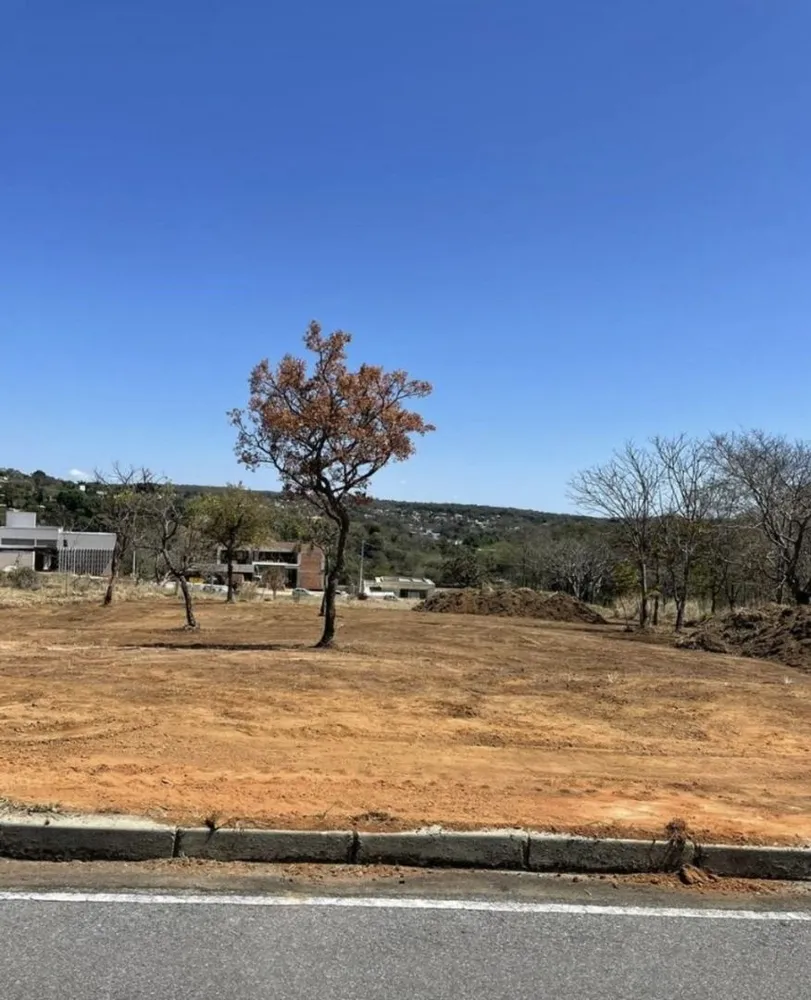 Loteamento e Condomínio, 2000 m² - Foto 1