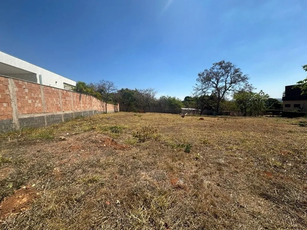 Loteamento e Condomínio, 1000 m² - Foto 1