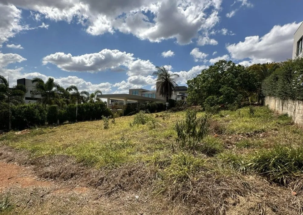 Loteamento e Condomínio, 1000 m² - Foto 1