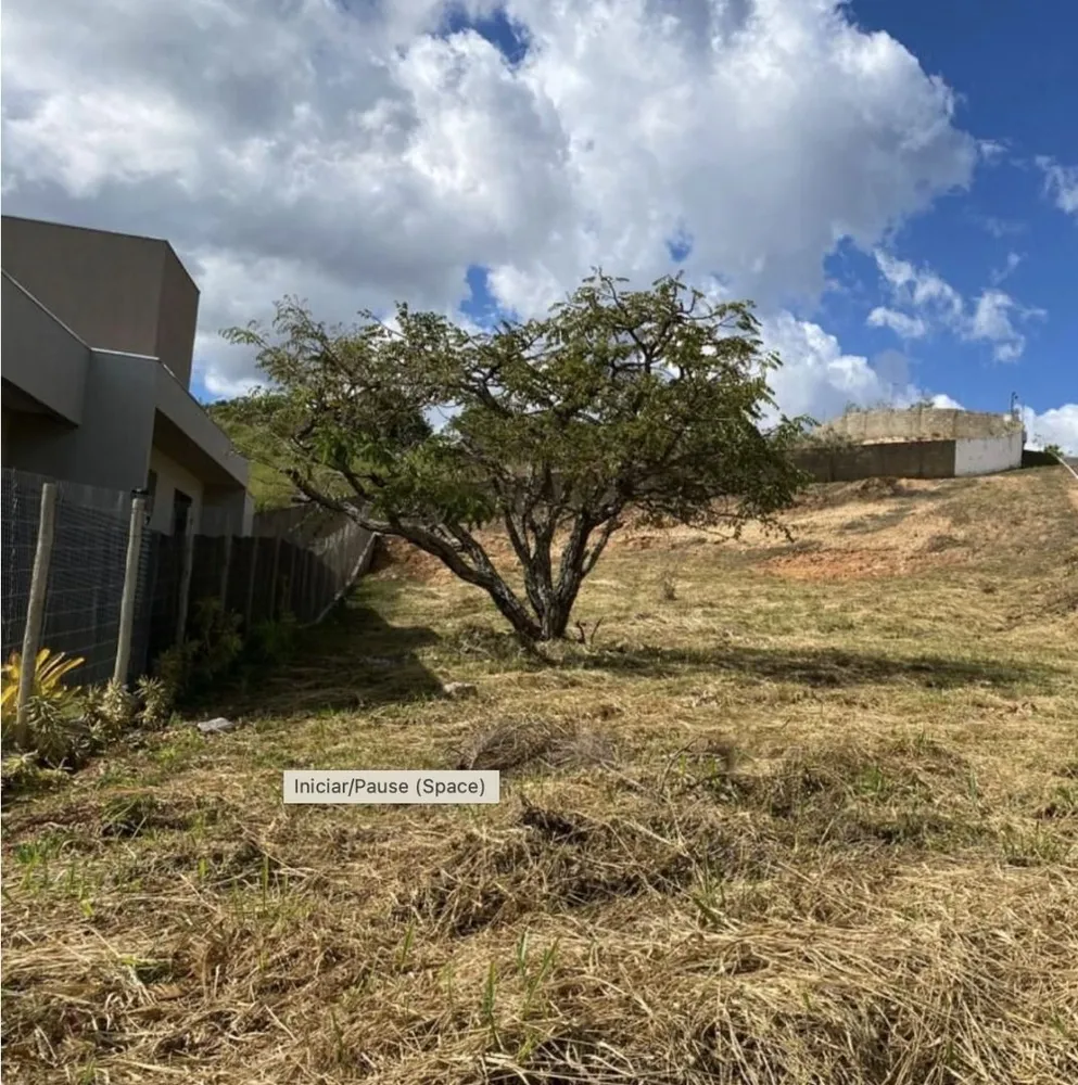 Loteamento e Condomínio, 1000 m² - Foto 1