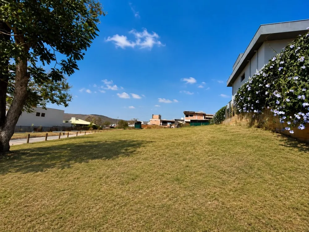 Loteamento e Condomínio, 525 m² - Foto 1