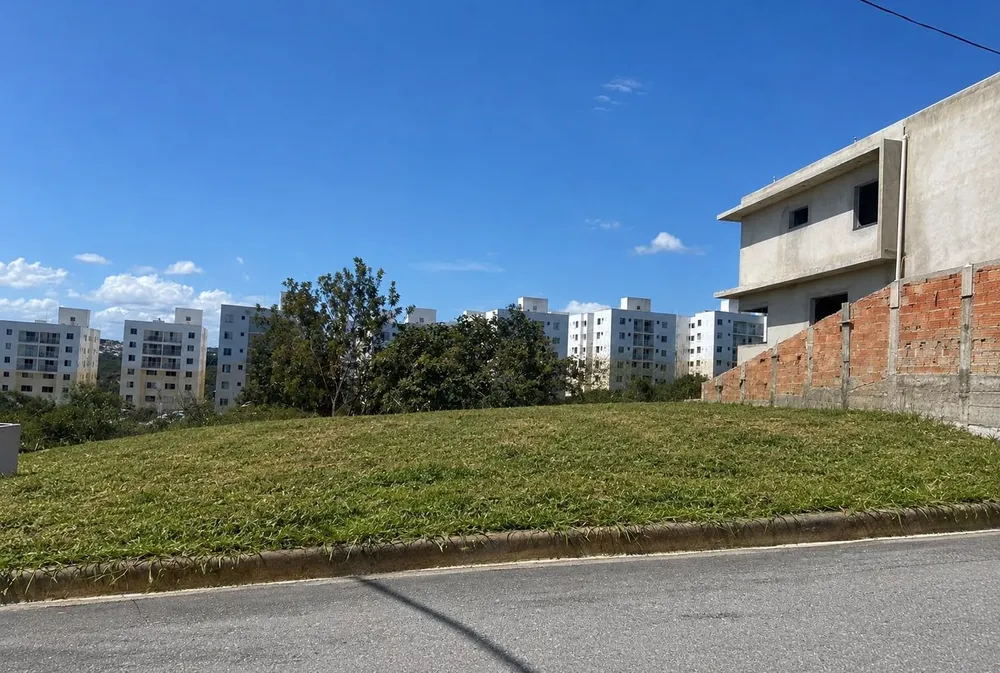 Loteamento e Condomínio, 360 m² - Foto 1
