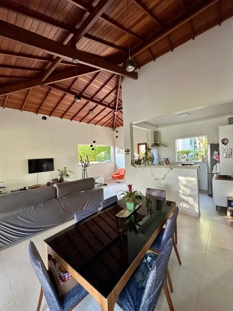 Casa, 3 quartos, 200 m² - Foto 1