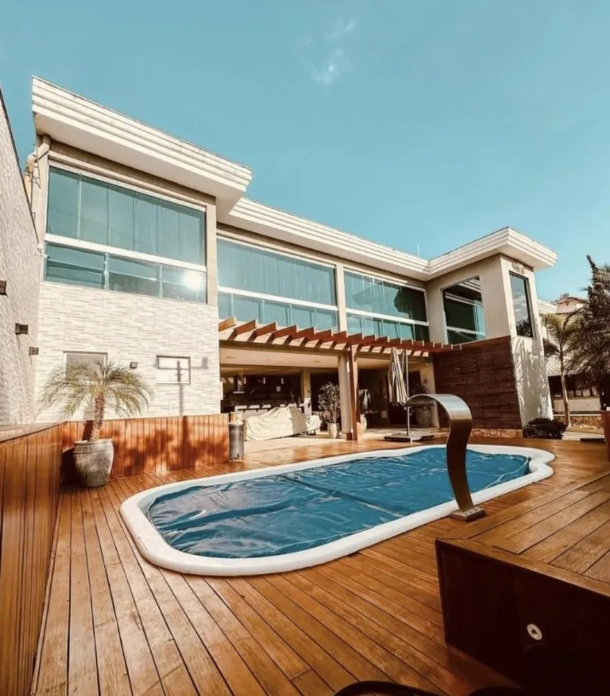 Casa, 4 quartos, 360 m² - Foto 1