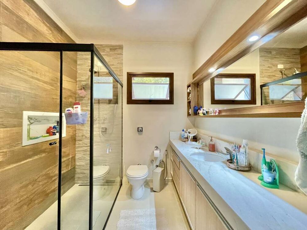 Casa de Condomínio à venda com 3 quartos, 323m² - Foto 3