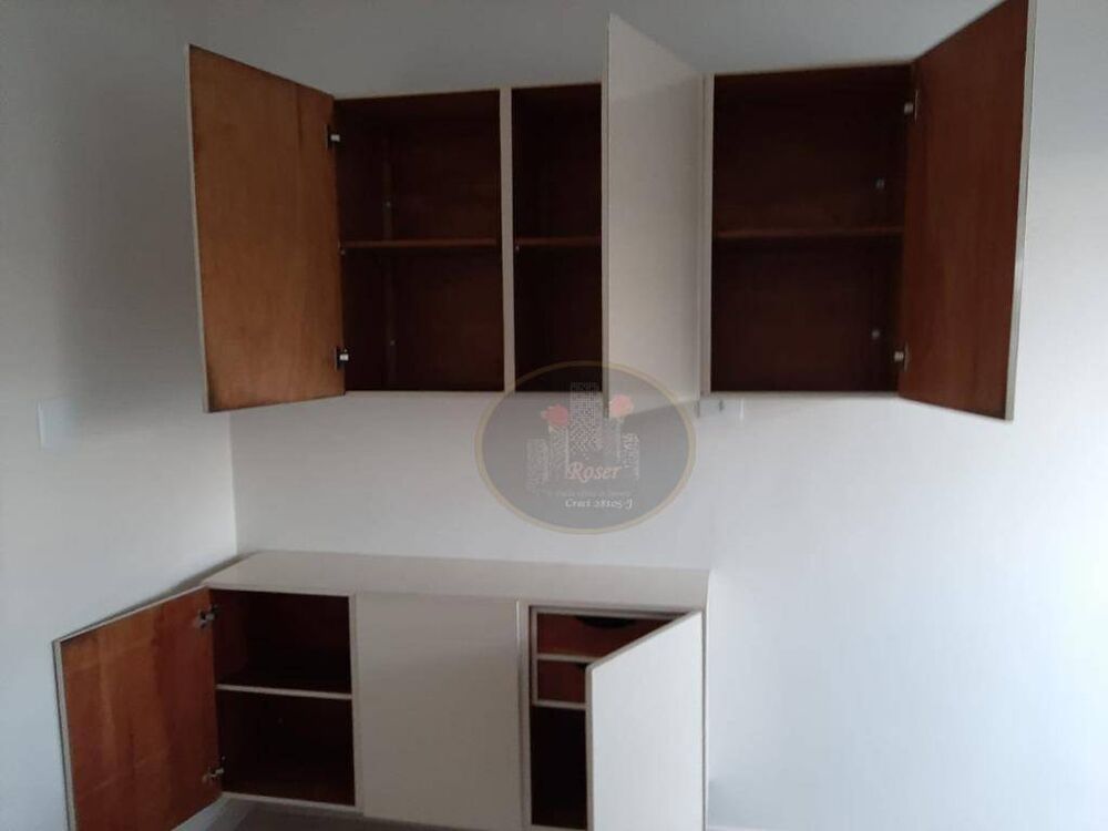Apartamento à venda com 2 quartos, 95m² - Foto 2