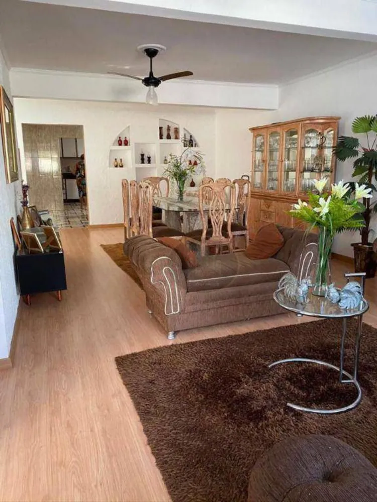 Casa, 3 quartos, 206 m² - Foto 1