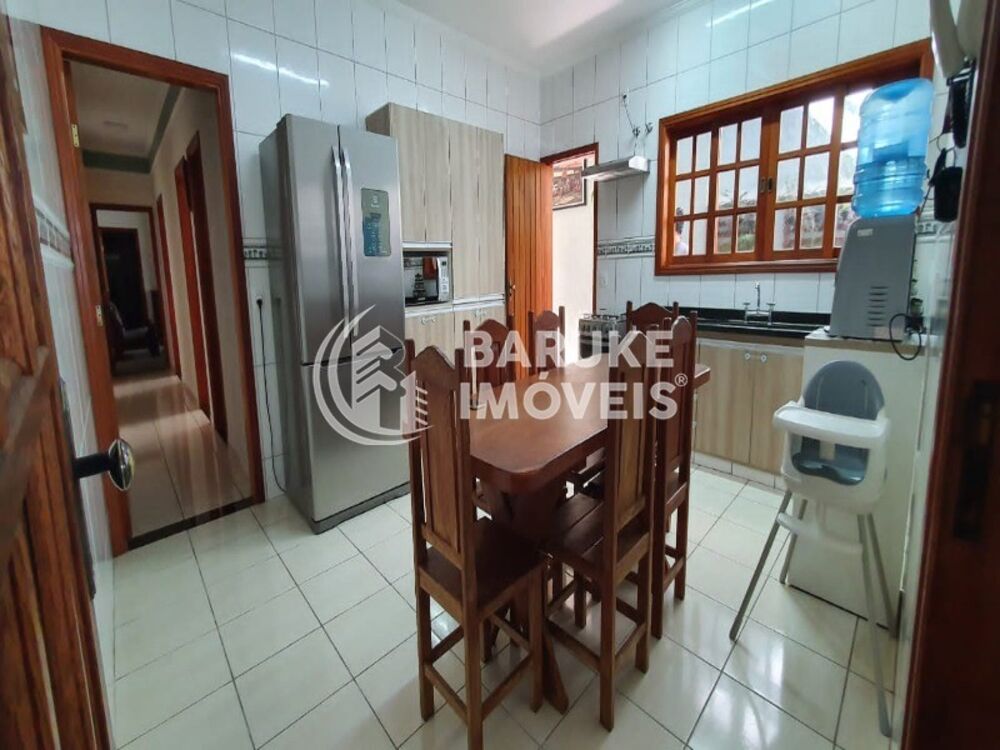 Casa à venda com 3 quartos, 162m² - Foto 2