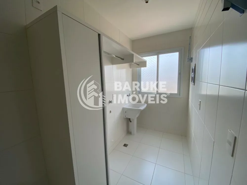 Apartamento para alugar com 2 quartos, 70m² - Foto 13