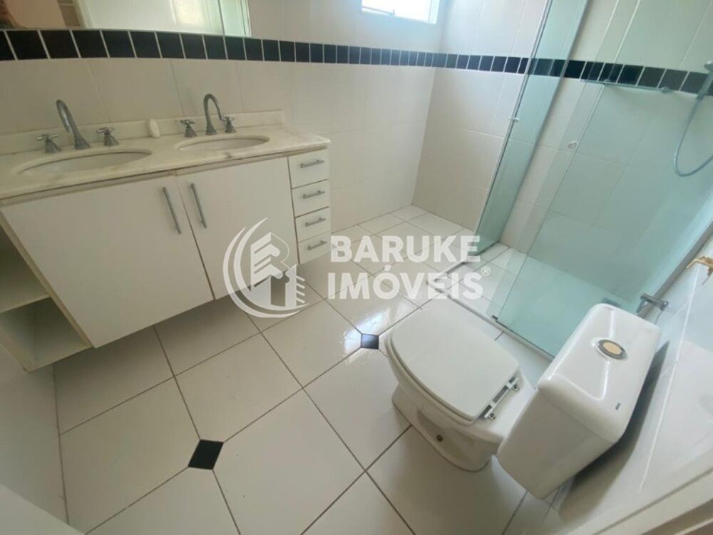 Casa de Condomínio para alugar com 3 quartos, 320m² - Foto 3