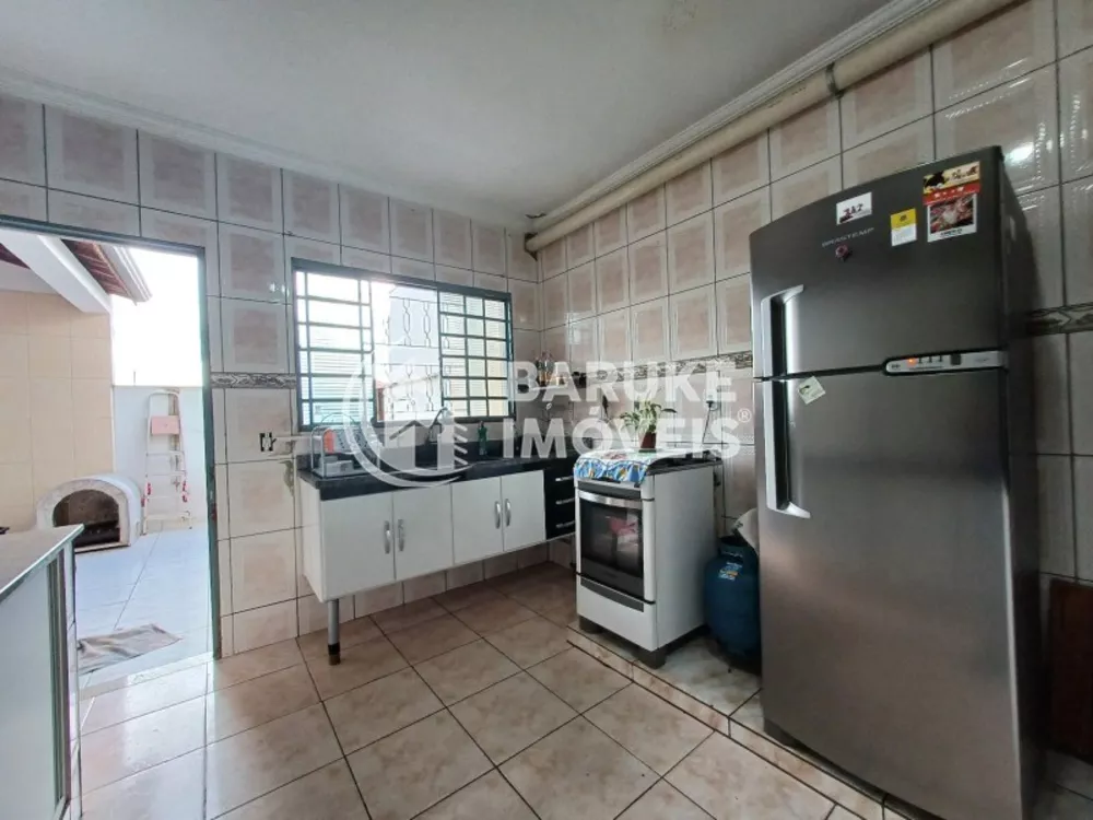 Casa, 3 quartos, 262 m² - Foto 3