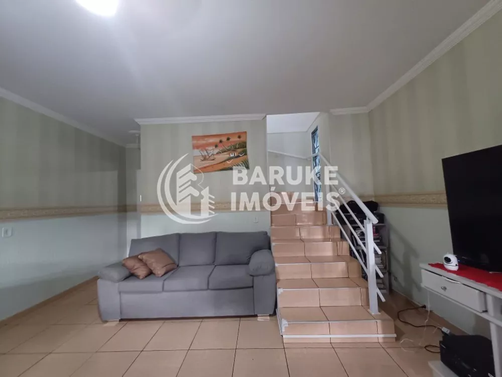 Casa, 3 quartos, 262 m² - Foto 1