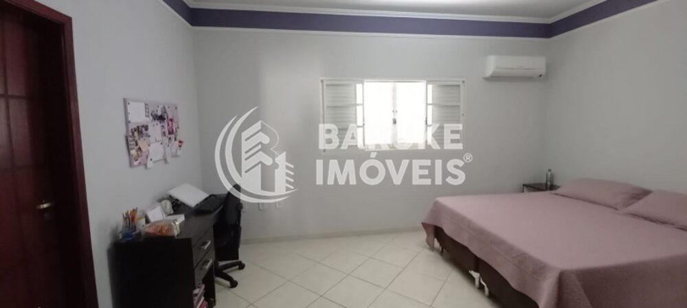 Casa, 3 quartos, 166 m² - Foto 3