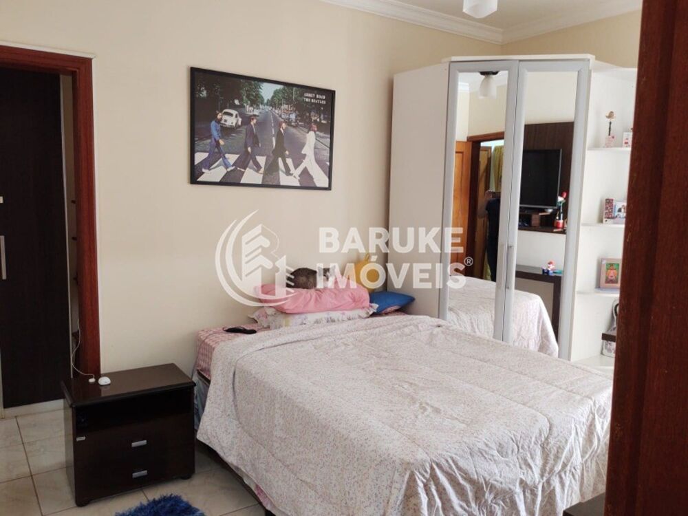 Casa, 3 quartos, 250 m² - Foto 14