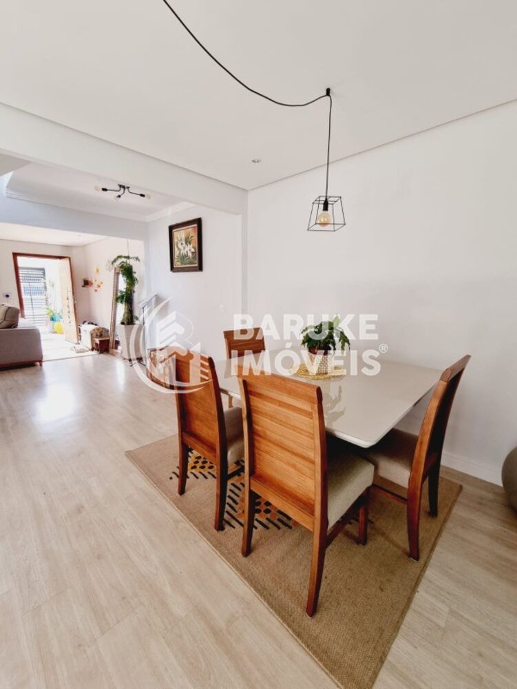 Casa à venda com 3 quartos, 140m² - Foto 3