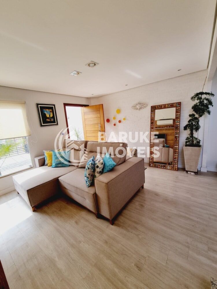 Casa à venda com 3 quartos, 140m² - Foto 1