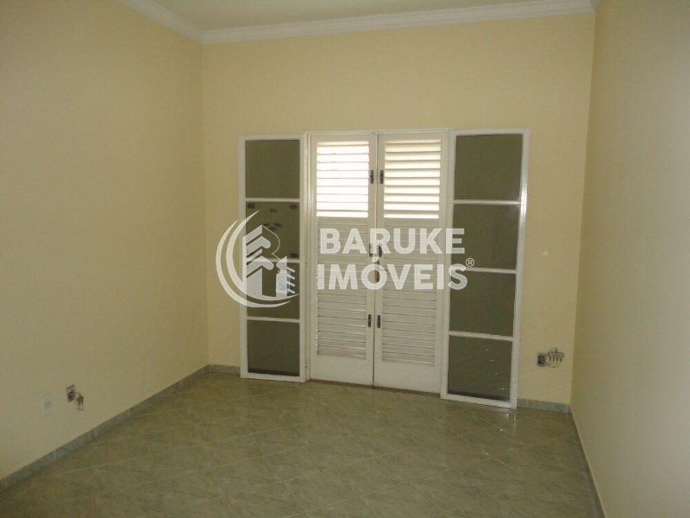 Casa, 4 quartos, 340 m² - Foto 3