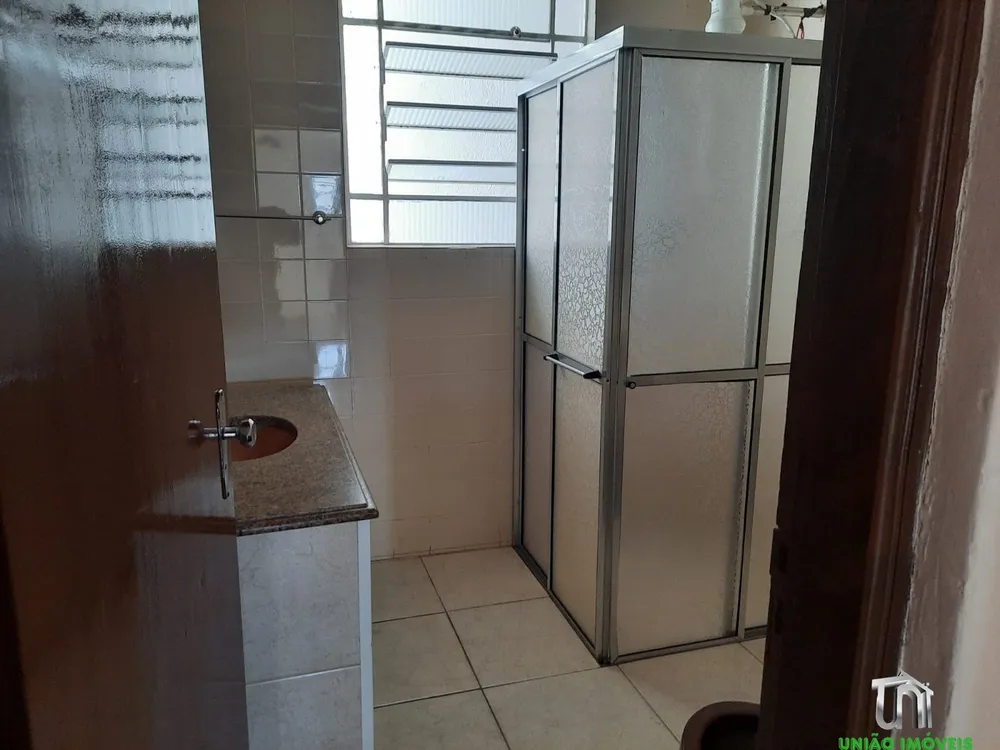 Casa, 3 quartos, 221 m² - Foto 1