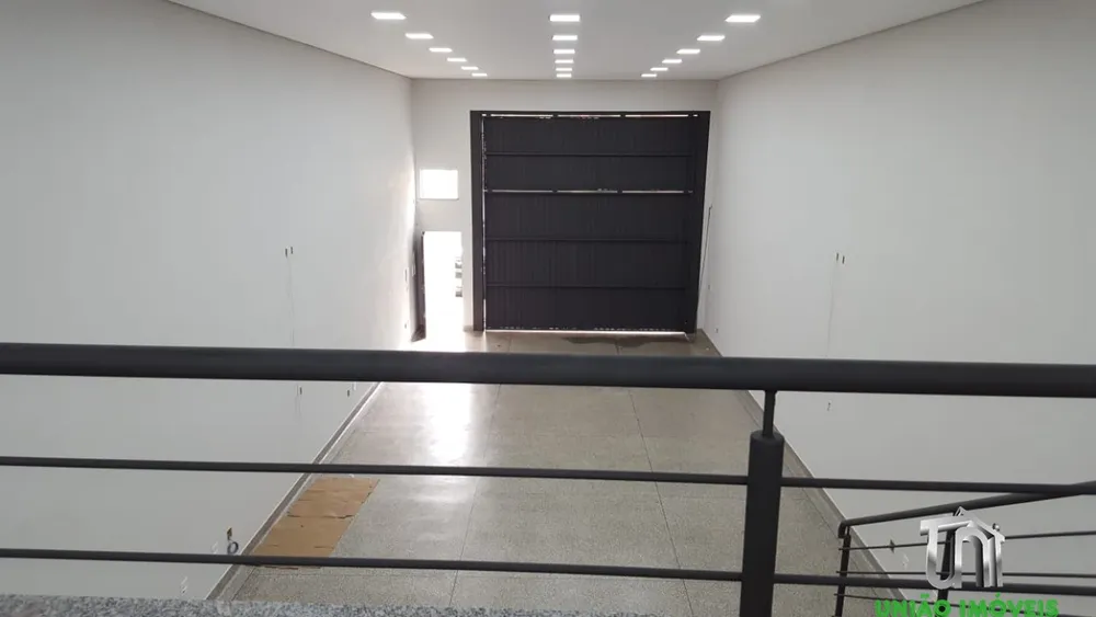Prédio Inteiro - Foto 1