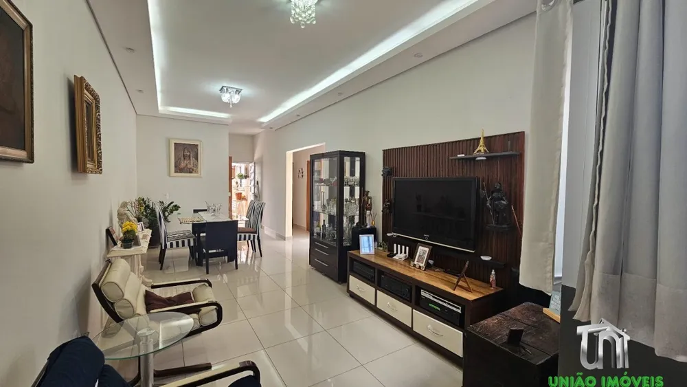 Casa, 3 quartos - Foto 1