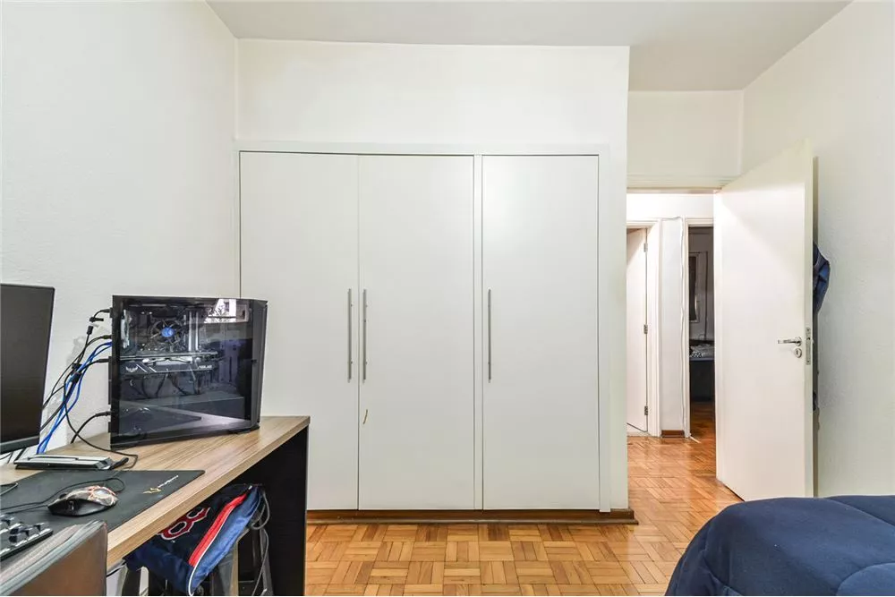 Apartamento à venda com 3 quartos, 111m² - Foto 4