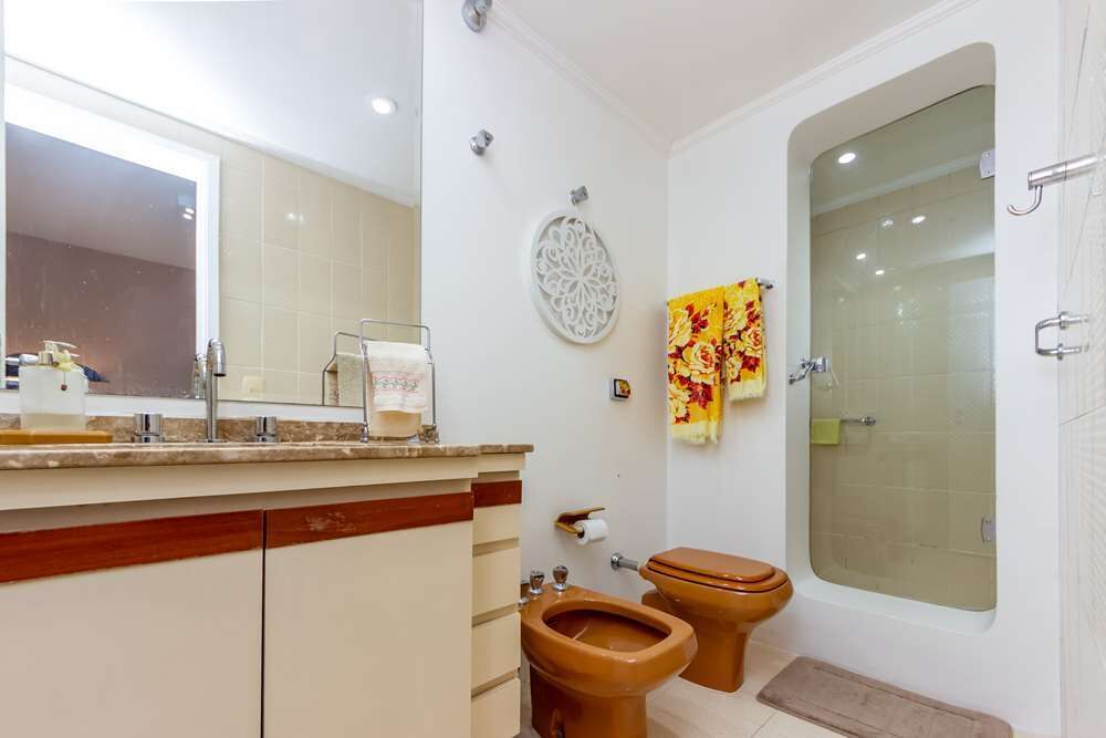 Apartamento, 4 quartos, 140 m² - Foto 1