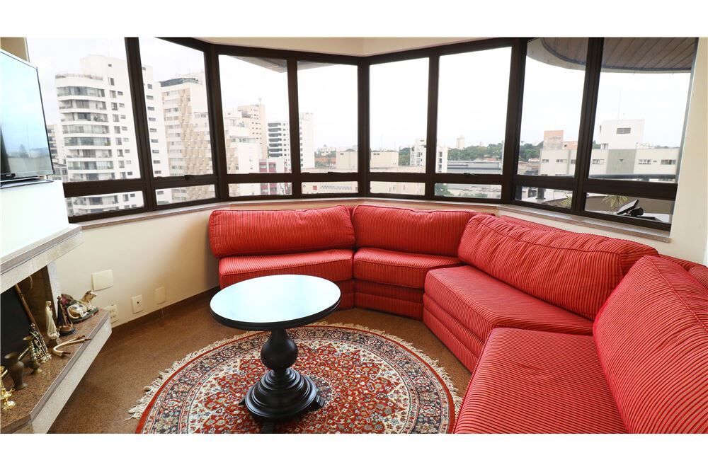 Apartamento à venda com 4 quartos, 227m² - Foto 3