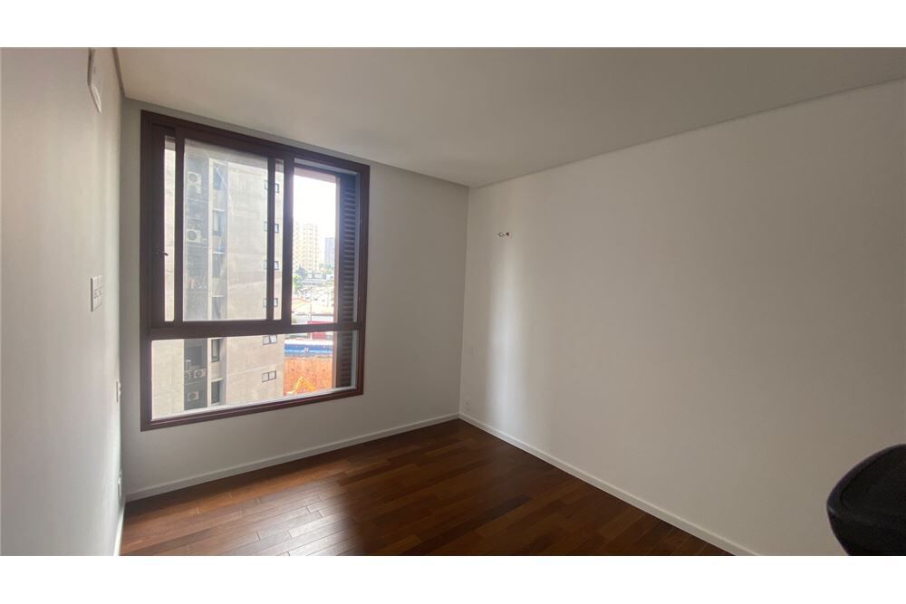 Apartamento à venda com 3 quartos, 170m² - Foto 3