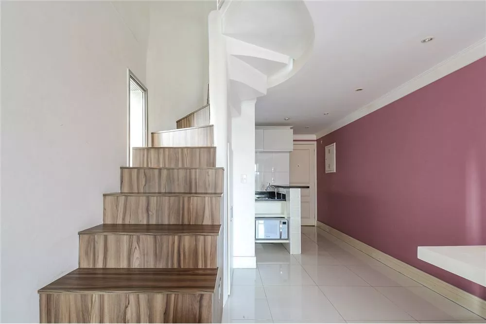 Apartamento à venda com 1 quarto, 74m² - Foto 1