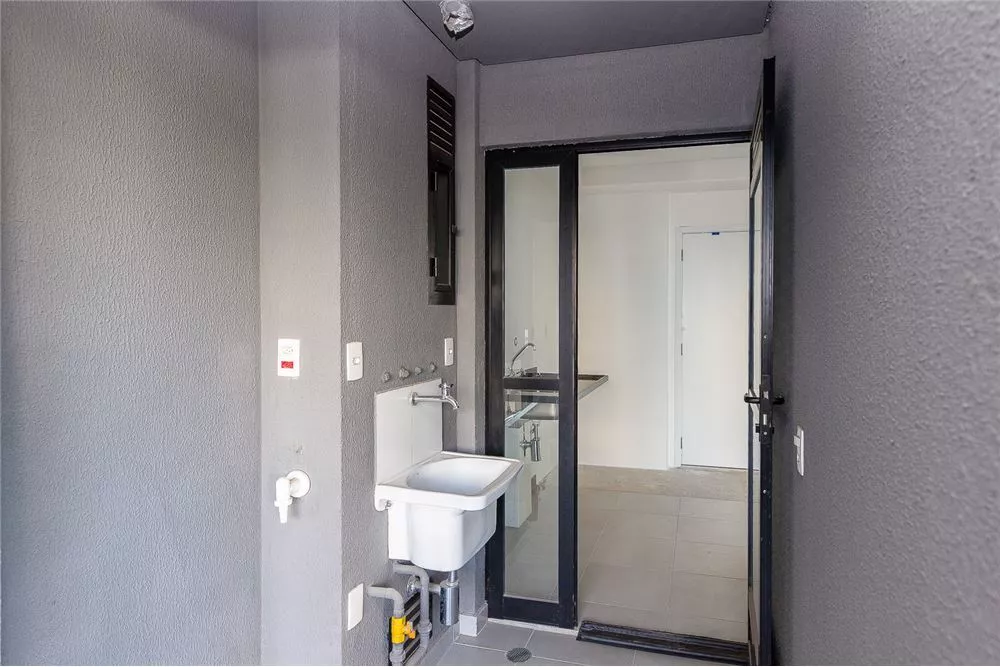 Apartamento à venda com 2 quartos, 58m² - Foto 2