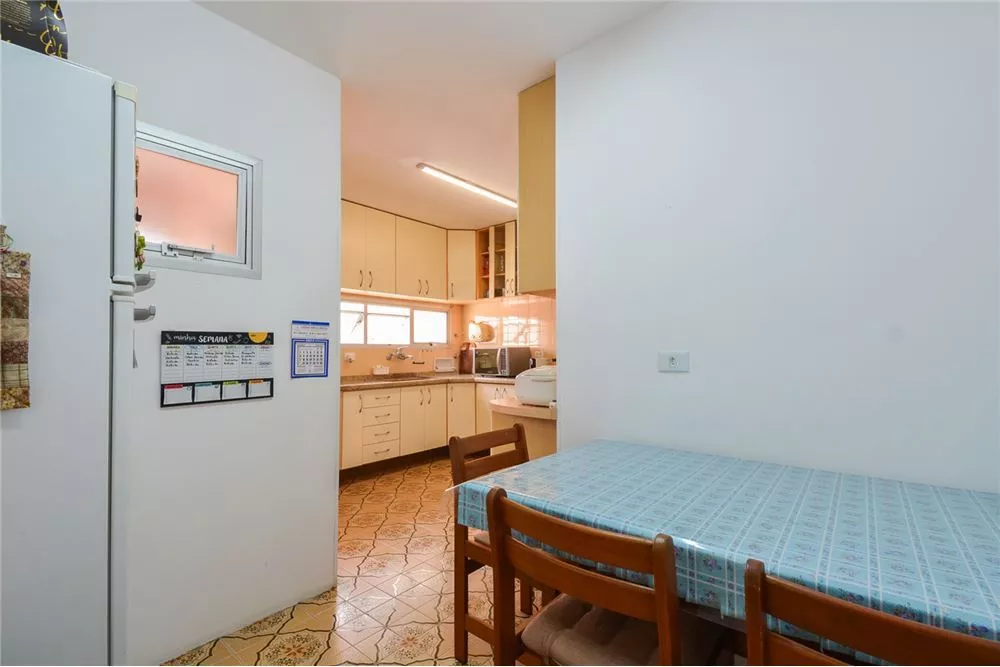 Apartamento à venda com 3 quartos, 112m² - Foto 4