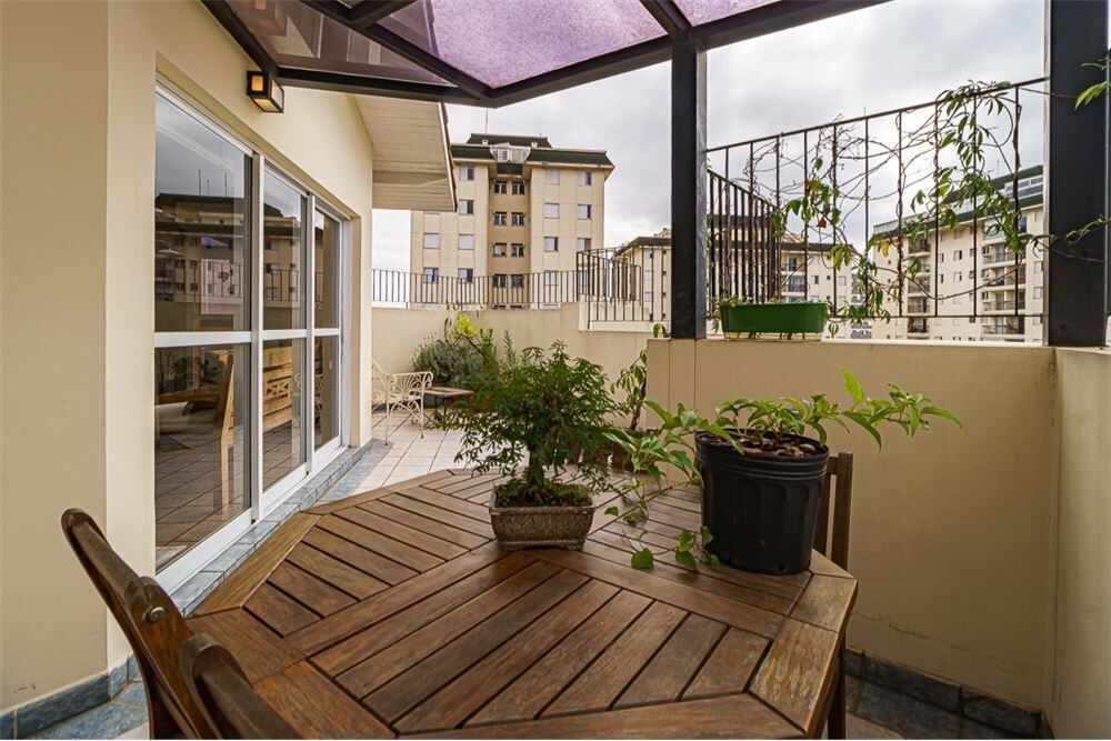 Cobertura, 3 quartos, 231 m² - Foto 1