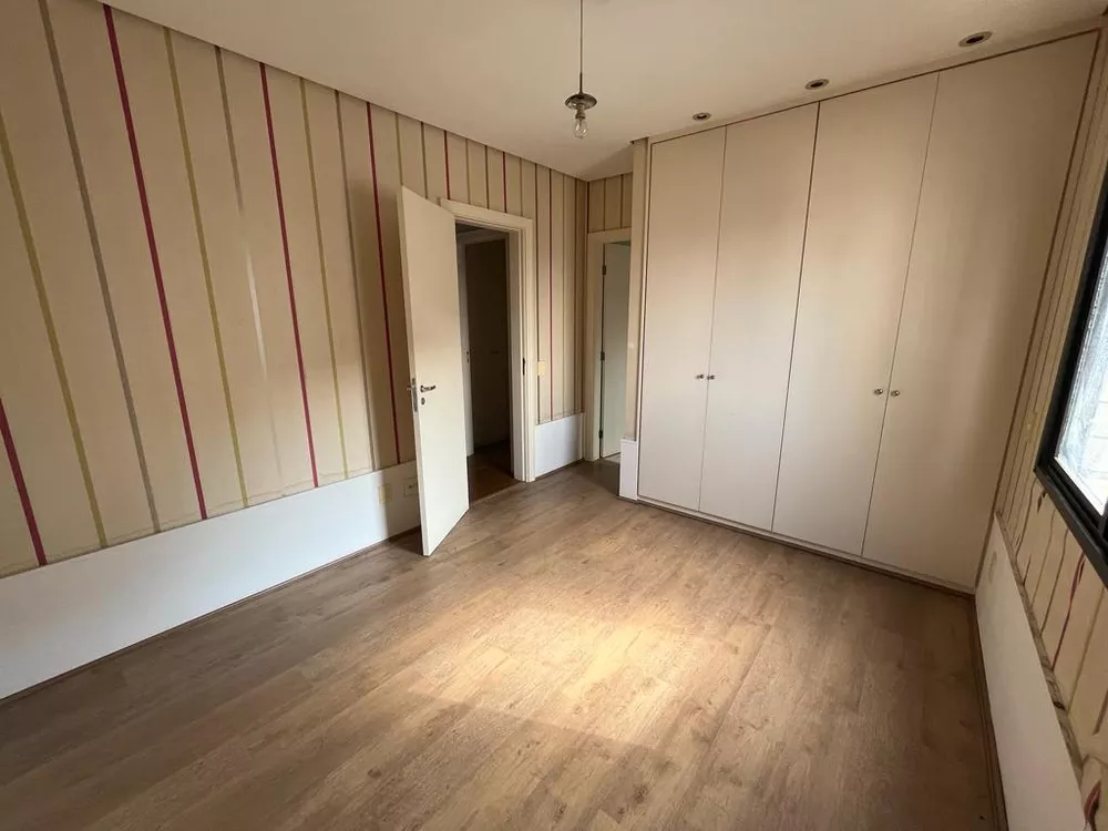 Apartamento à venda com 4 quartos, 354m² - Foto 2