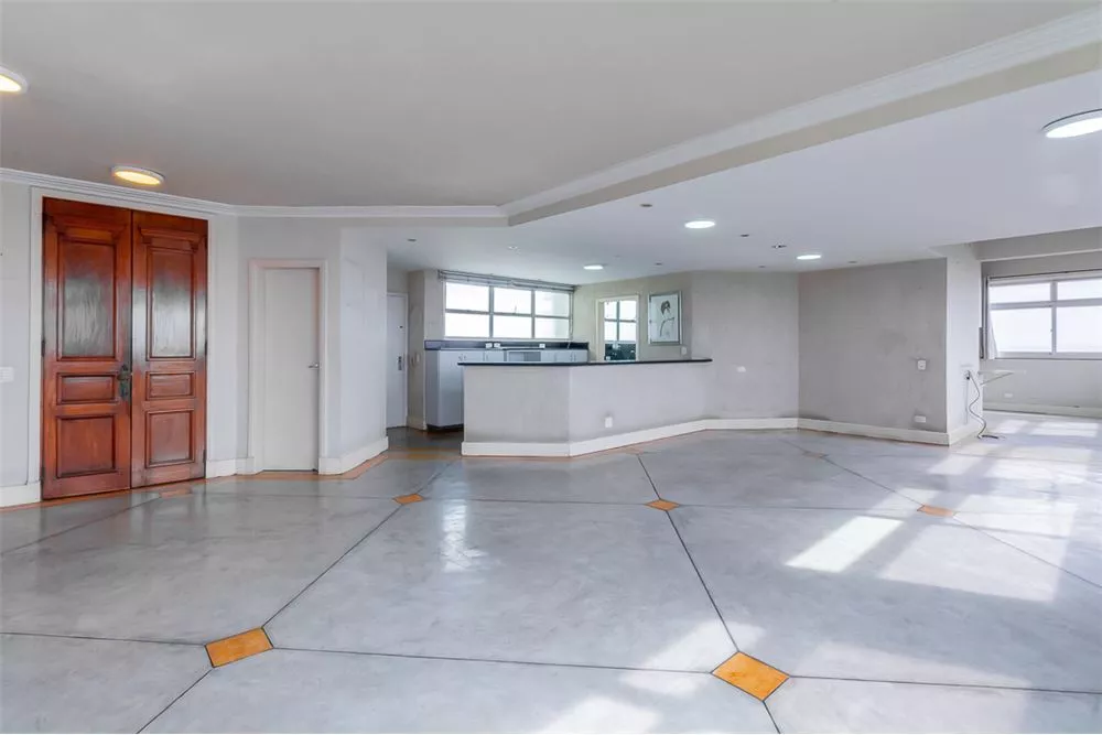 Cobertura à venda com 2 quartos, 224m² - Foto 3