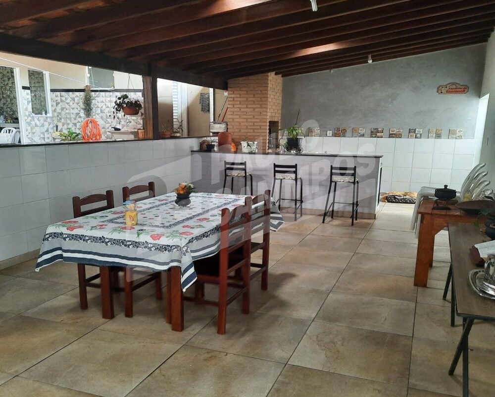 Casa, 3 quartos, 220 m² - Foto 1