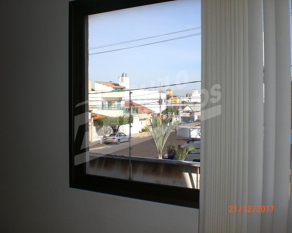 Casa à venda com 4 quartos, 311m² - Foto 5