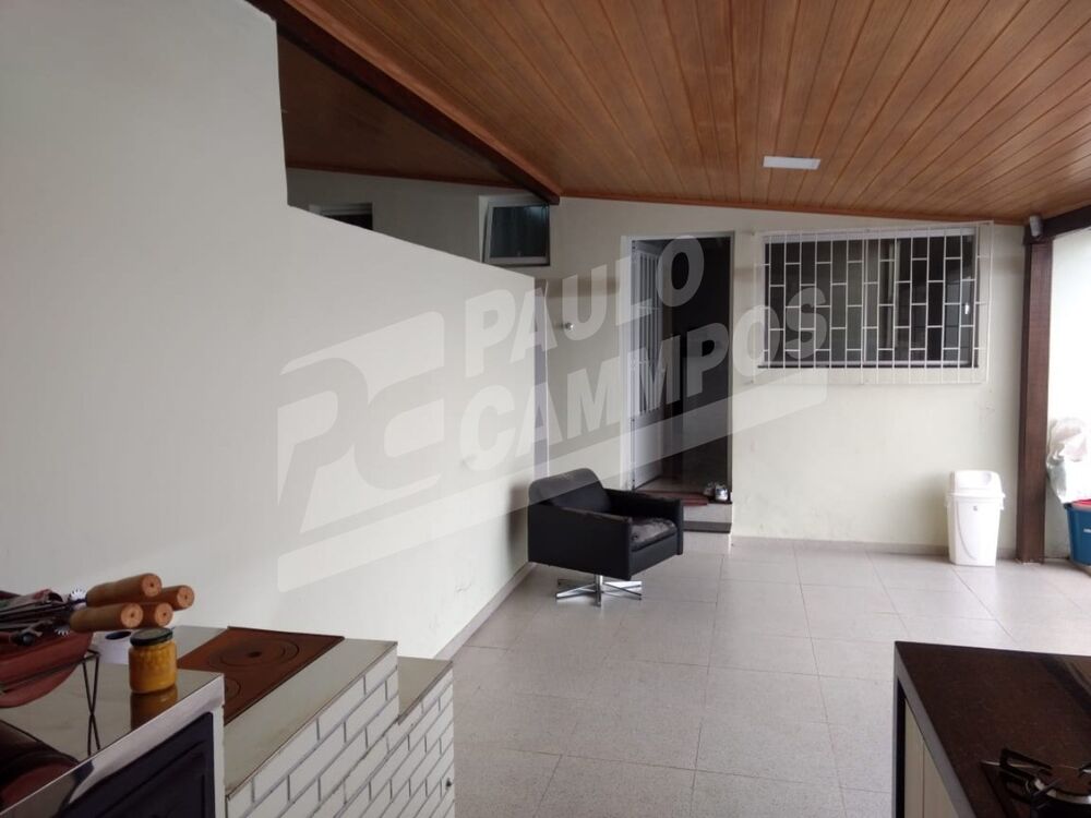 Casa à venda com 4 quartos, 260m² - Foto 11