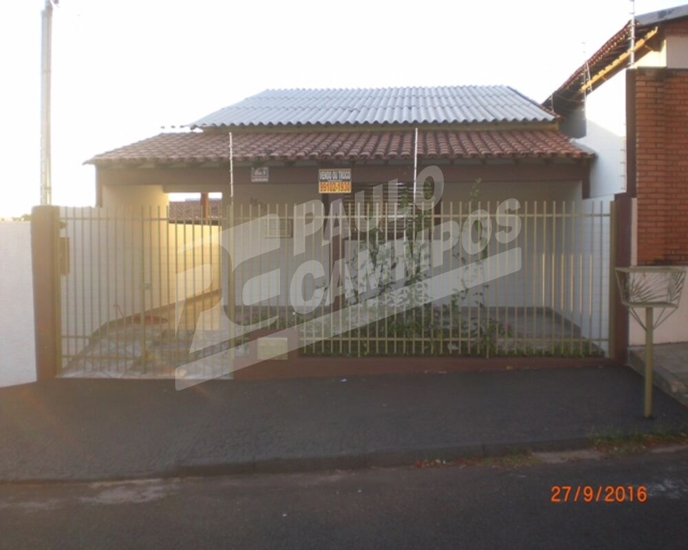 Casa à venda com 4 quartos, 260m² - Foto 1