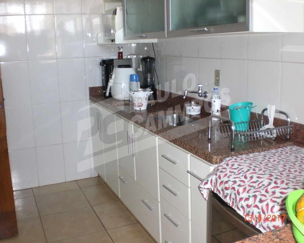 Apartamento à venda com 3 quartos, 166m² - Foto 1