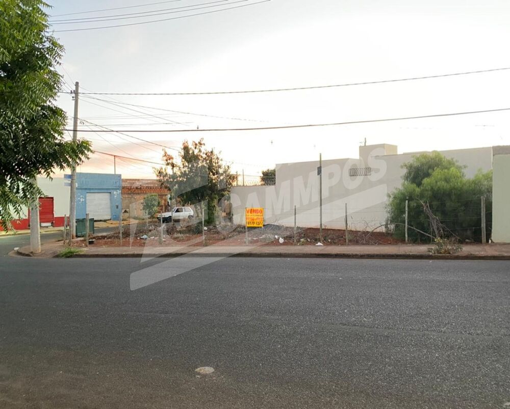 Loteamento e Condomínio - Foto 1