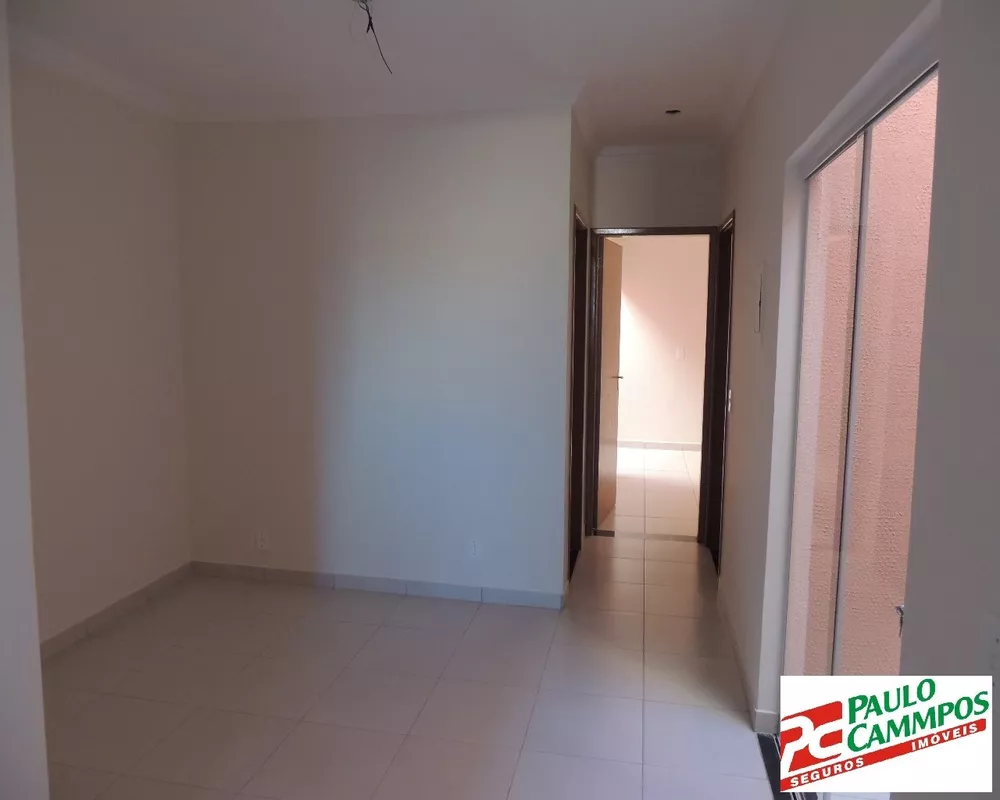 Apartamento à venda com 2 quartos, 60m² - Foto 2