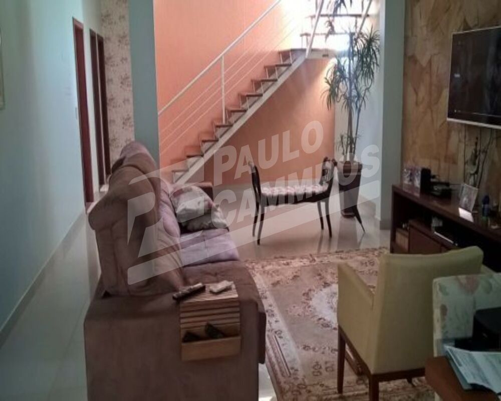 Casa, 4 quartos, 273 m² - Foto 1