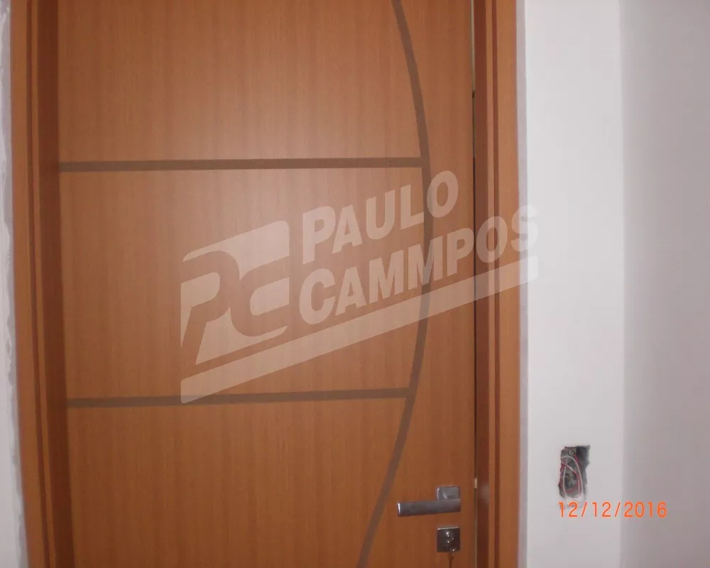 Apartamento à venda com 2 quartos, 68m² - Foto 2